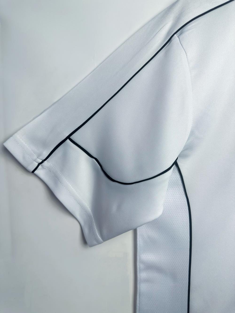 Retro Manchester City Away Football Shirt 2002-2003 - Image 7