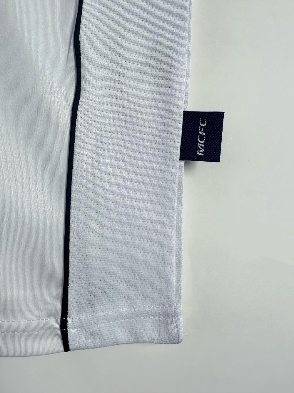 Retro Manchester City Away Football Shirt 2002-2003 - Image 8