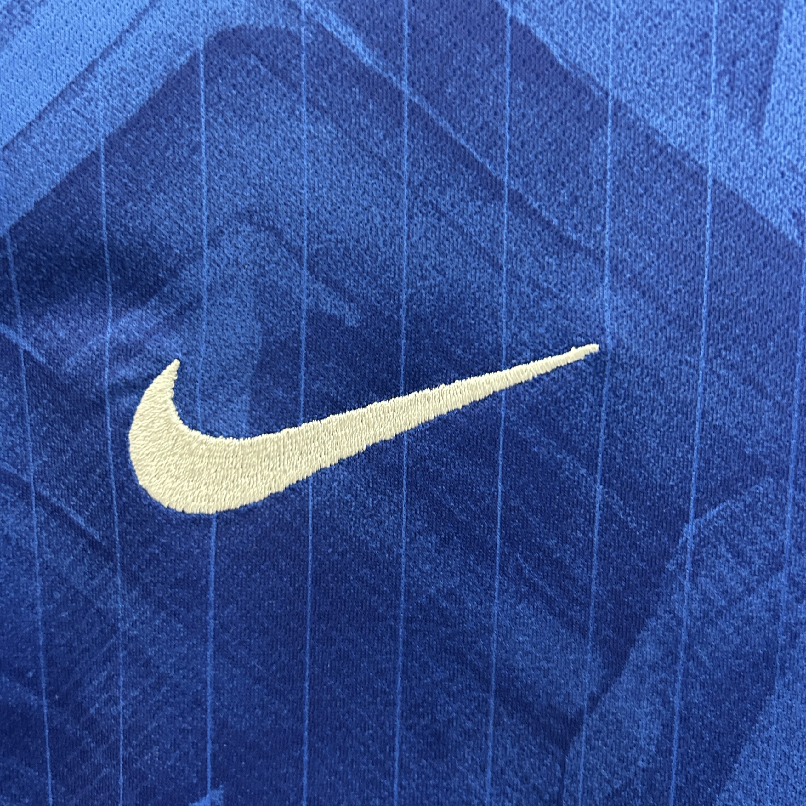 Kids Chelsea Home Soccer Kits 25-26 - Image 3