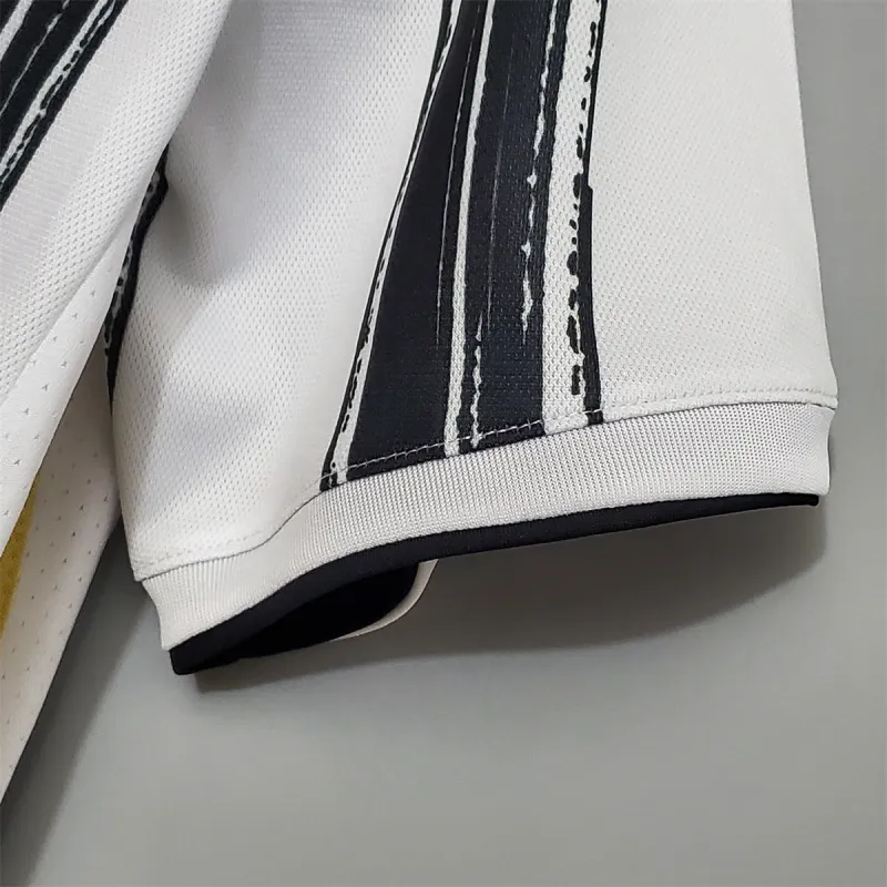 20-21 Juventus Home Soccer Retro Jerseys Shirt - Image 9